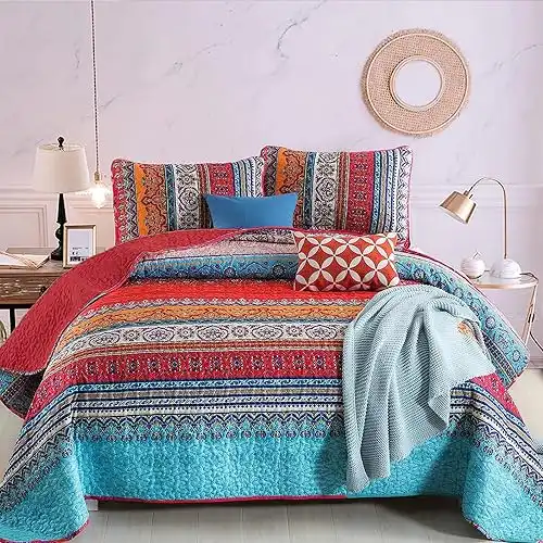 WONGS BEDDING Boho Quilt Set King Size, Bohemian Red Christmas Stripe 3 Pieces Bedspread Set Lightweight Microfiber All Season Christmas Bedding Coverlet Set for King Bed (104"x90")